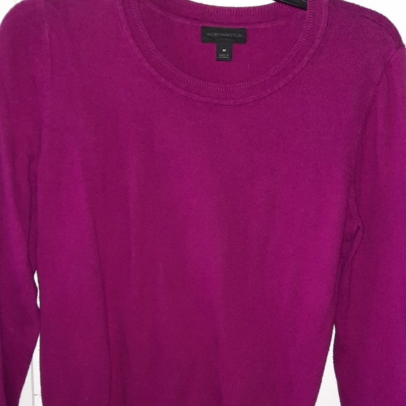3/4 length sleeve, light weight sweater - Picture 1 of 3
